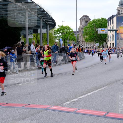 25.04.2026 - Das Zehntel Tim E. http://msf.ph/oto/9568924 25.04.2026 08:55:36 Ziel 1008, 1123, 1155, 1365, 1388, 1424, 1828, 1877, 1898, 2002, 2196, 2207, 2319, 2384, 2398, 2494, 2527, 2869, 2928, 2964, 3002, 3080, 3101, 3228, 3234, 3275, 3536, 3757, 3875, 4035 meine-sportfotos.de