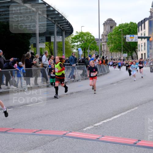 25.04.2026 - Das Zehntel Tim E. http://msf.ph/oto/9568925 25.04.2026 08:55:36 Ziel 1008, 1123, 1155, 1365, 1388, 1424, 1828, 1877, 1898, 2002, 2196, 2207, 2319, 2384, 2398, 2494, 2527, 2869, 2928, 2964, 3002, 3080, 3101, 3228, 3234, 3275, 3536, 3757, 3875, 4035 meine-sportfotos.de