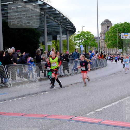 25.04.2026 - Das Zehntel Tim E. http://msf.ph/oto/9568928 25.04.2026 08:55:36 Ziel 1008, 1123, 1155, 1365, 1388, 1424, 1828, 1877, 1898, 2002, 2196, 2207, 2319, 2384, 2398, 2494, 2527, 2869, 2928, 2964, 3002, 3080, 3101, 3228, 3234, 3275, 3536, 3757, 3875, 4035 meine-sportfotos.de
