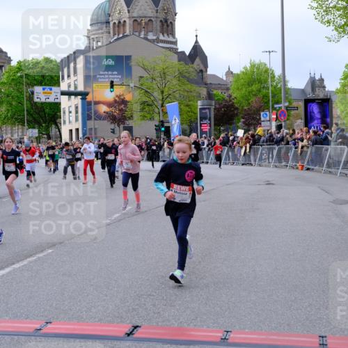 25.04.2026 - Das Zehntel Tim E. http://msf.ph/oto/9568938 25.04.2026 08:55:39 Ziel 1008, 1155, 1365, 1388, 1424, 1828, 1877, 1898, 2002, 2196, 2207, 2296, 2319, 2494, 2527, 2869, 2895, 2928, 3002, 3080, 3101, 3234, 3275, 3354, 3360, 3536, 3745, 3757, 3875, 3975 meine-sportfotos.de