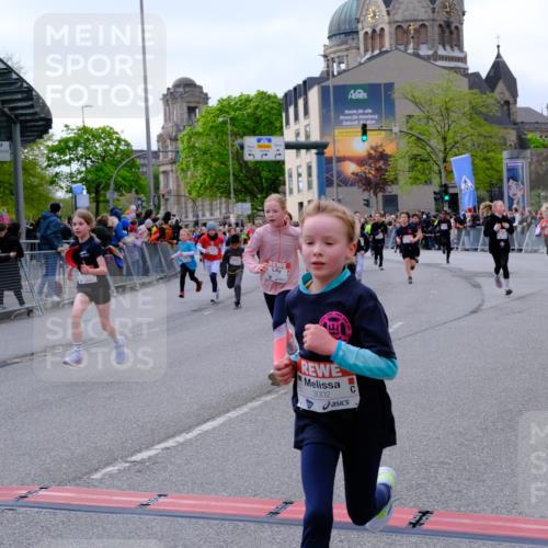 25.04.2026 - Das Zehntel Tim E. http://msf.ph/oto/9568940 25.04.2026 08:55:40 Ziel 1008, 1155, 1365, 1388, 1424, 1828, 1877, 1898, 2002, 2196, 2207, 2296, 2319, 2494, 2527, 2615, 2686, 2869, 2895, 2928, 3002, 3059, 3065, 3080, 3093, 3101, 3234, 3275, 3354, 3360, 3536, 3745, 3757, 3875, 3975 meine-sportfotos.de