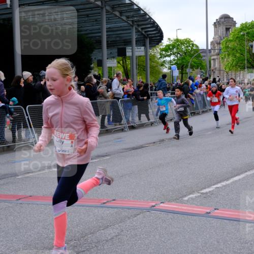 25.04.2026 - Das Zehntel Tim E. http://msf.ph/oto/9568946 25.04.2026 08:55:41 Ziel 1008, 1155, 1365, 1388, 1828, 1877, 1898, 2002, 2196, 2207, 2296, 2319, 2615, 2669, 2686, 2869, 2895, 2928, 3002, 3059, 3065, 3080, 3093, 3101, 3234, 3354, 3360, 3536, 3745, 3975 meine-sportfotos.de