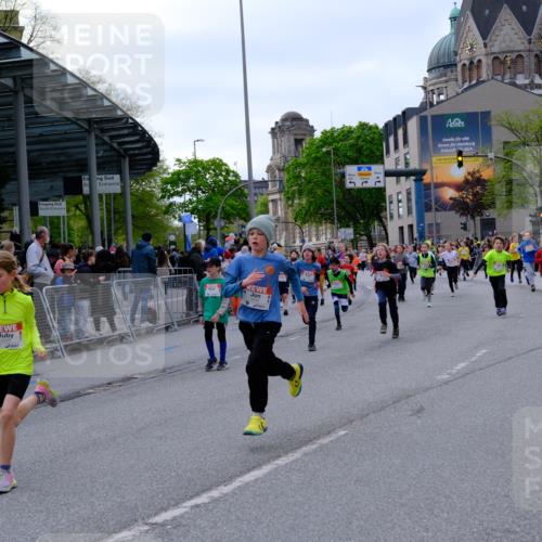 25.04.2026 - Das Zehntel Tim E. http://msf.ph/oto/9568971 25.04.2026 08:55:48 Ziel 1008, 1113, 1131, 1134, 1155, 1307, 1341, 1638, 1639, 1645, 1717, 1740, 1828, 1877, 2108, 2217, 2229, 2296, 2474, 2606, 2615, 2669, 2686, 2895, 3059, 3065, 3093, 3354, 3360, 3745, 3975, 4058 meine-sportfotos.de
