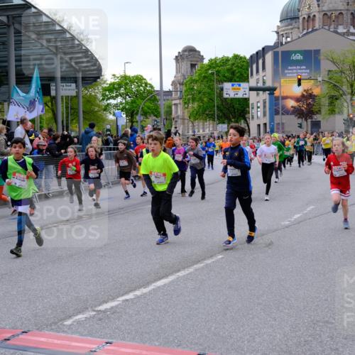 25.04.2026 - Das Zehntel Tim E. http://msf.ph/oto/9568989 25.04.2026 08:55:51 Ziel 1113, 1131, 1134, 1307, 1341, 1575, 1638, 1639, 1645, 1717, 1740, 1963, 1968, 2040, 2108, 2217, 2229, 2463, 2474, 2478, 2565, 2594, 2606, 2607, 2615, 2669, 2686, 2895, 3059, 3065, 3093, 3354, 3360, 3520, 3526, 3844, 3847, 3849, 3963, 3975, 4058 meine-sportfotos.de