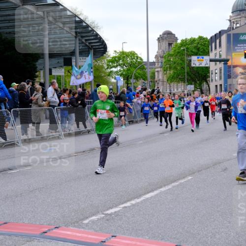 25.04.2026 - Das Zehntel Tim E. http://msf.ph/oto/9569008 25.04.2026 08:55:55 Ziel 1004, 1113, 1126, 1131, 1134, 1302, 1307, 1316, 1341, 1363, 1369, 1562, 1567, 1575, 1638, 1639, 1645, 1649, 1959, 1963, 1968, 2040, 2108, 2217, 2222, 2229, 2323, 2463, 2474, 2478, 2565, 2594, 2606, 2607, 2972, 3196, 3206, 3465, 3520, 3526, 3610, 3715, 3718, 3722, 3803, 3844, 3847, 3849, 3891, 3963, 4058 meine-sportfotos.de