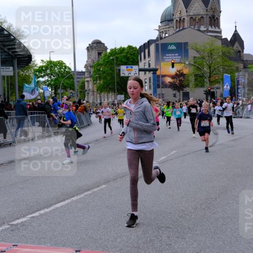 25.04.2026 - Das Zehntel Tim E. http://msf.ph/oto/9569037 25.04.2026 08:56:01 Ziel 1004, 1126, 1257, 1302, 1316, 1331, 1363, 1369, 1562, 1567, 1575, 1649, 1758, 1759, 1762, 1765, 1956, 1959, 1963, 1968, 2040, 2078, 2222, 2323, 2326, 2463, 2478, 2491, 2565, 2594, 2607, 2972, 3196, 3206, 3465, 3498, 3520, 3526, 3559, 3610, 3715, 3718, 3722, 3803, 3844, 3847, 3849, 3891, 3950, 3963, 4008 meine-sportfotos.de