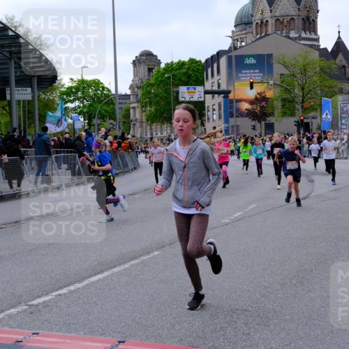 25.04.2026 - Das Zehntel Tim E. http://msf.ph/oto/9569038 25.04.2026 08:56:01 Ziel 1004, 1126, 1257, 1302, 1316, 1331, 1363, 1369, 1562, 1567, 1575, 1649, 1758, 1759, 1762, 1765, 1956, 1959, 1963, 1968, 2040, 2078, 2222, 2323, 2326, 2463, 2478, 2491, 2565, 2594, 2607, 2972, 3196, 3206, 3465, 3498, 3520, 3526, 3559, 3610, 3715, 3718, 3722, 3803, 3844, 3847, 3849, 3891, 3950, 3963, 4008 meine-sportfotos.de