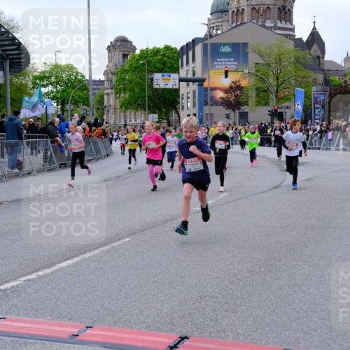 25.04.2026 - Das Zehntel Tim E. http://msf.ph/oto/9569044 25.04.2026 08:56:02 Ziel 1004, 1126, 1257, 1302, 1316, 1331, 1363, 1369, 1511, 1521, 1562, 1567, 1575, 1649, 1758, 1759, 1762, 1765, 1956, 1959, 2078, 2222, 2323, 2326, 2491, 2565, 2594, 2607, 2808, 2972, 3048, 3196, 3206, 3465, 3498, 3559, 3610, 3683, 3715, 3718, 3722, 3803, 3847, 3891, 3946, 3950, 3963, 4008 meine-sportfotos.de
