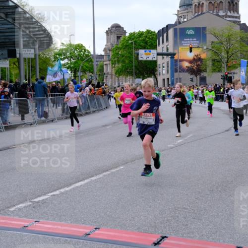 25.04.2026 - Das Zehntel Tim E. http://msf.ph/oto/9569047 25.04.2026 08:56:03 Ziel 1004, 1126, 1257, 1302, 1316, 1331, 1363, 1369, 1511, 1521, 1562, 1567, 1575, 1625, 1649, 1758, 1759, 1762, 1765, 1956, 1959, 2078, 2222, 2323, 2326, 2491, 2607, 2808, 2972, 3048, 3196, 3206, 3465, 3498, 3559, 3610, 3683, 3685, 3715, 3718, 3722, 3803, 3891, 3946, 3950, 3963, 4008 meine-sportfotos.de
