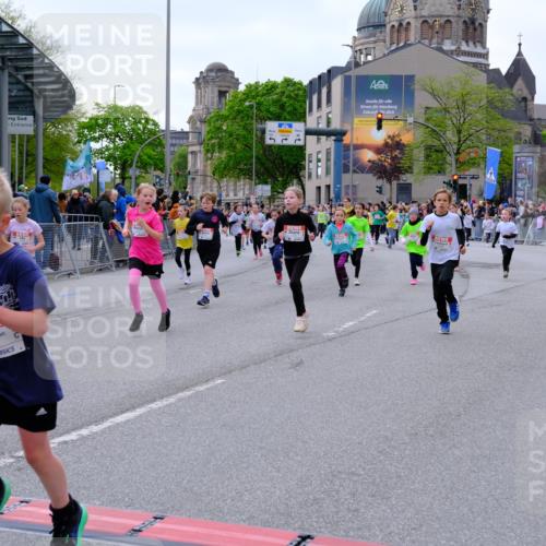25.04.2026 - Das Zehntel Tim E. http://msf.ph/oto/9569049 25.04.2026 08:56:04 Ziel 1004, 1126, 1257, 1302, 1316, 1331, 1363, 1369, 1511, 1521, 1562, 1567, 1625, 1649, 1683, 1758, 1759, 1762, 1765, 1956, 1959, 2078, 2222, 2323, 2326, 2491, 2808, 2972, 3048, 3196, 3206, 3465, 3498, 3559, 3610, 3683, 3685, 3715, 3718, 3722, 3803, 3891, 3946, 3950, 4008 meine-sportfotos.de