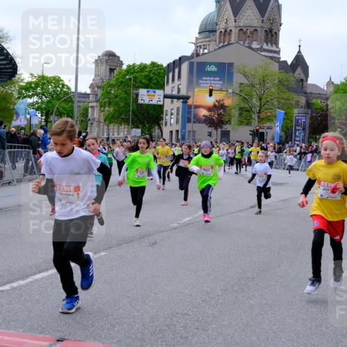 25.04.2026 - Das Zehntel Tim E. http://msf.ph/oto/9569062 25.04.2026 08:56:05 Ziel 1004, 1126, 1257, 1302, 1316, 1331, 1363, 1369, 1511, 1521, 1562, 1567, 1625, 1683, 1758, 1759, 1762, 1765, 1956, 1959, 2078, 2222, 2323, 2326, 2491, 2778, 2808, 2972, 3048, 3196, 3206, 3465, 3498, 3530, 3559, 3610, 3683, 3685, 3715, 3718, 3722, 3803, 3891, 3946, 3950, 4008 meine-sportfotos.de