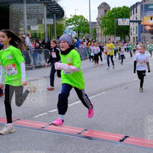 25.04.2026 - Das Zehntel Tim E. http://msf.ph/oto/9569066 25.04.2026 08:56:07 Ziel 1126, 1257, 1331, 1511, 1521, 1625, 1683, 1691, 1758, 1759, 1762, 1765, 1956, 1959, 2078, 2222, 2326, 2484, 2491, 2778, 2808, 2972, 3048, 3196, 3206, 3484, 3491, 3494, 3498, 3530, 3552, 3559, 3560, 3579, 3683, 3685, 3715, 3718, 3722, 3788, 3946, 3950, 4008 meine-sportfotos.de