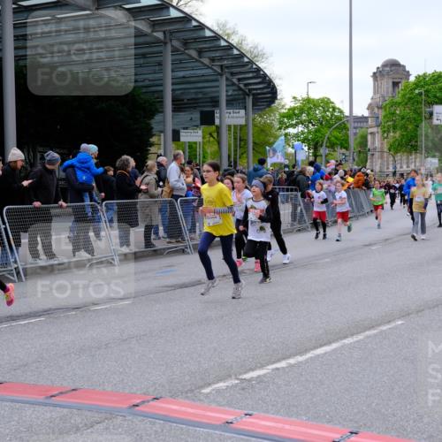 25.04.2026 - Das Zehntel Tim E. http://msf.ph/oto/9569075 25.04.2026 08:56:09 Ziel 1229, 1257, 1331, 1376, 1511, 1521, 1583, 1590, 1625, 1683, 1691, 1758, 1765, 1956, 2078, 2326, 2484, 2491, 2501, 2778, 2808, 2857, 2864, 3048, 3484, 3491, 3494, 3498, 3530, 3552, 3560, 3579, 3683, 3685, 3714, 3788, 3946, 3950, 4008 meine-sportfotos.de