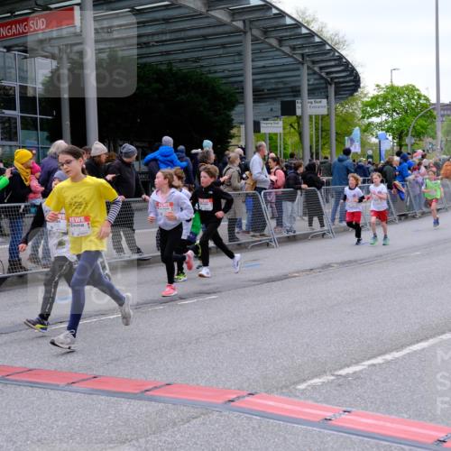 25.04.2026 - Das Zehntel Tim E. http://msf.ph/oto/9569083 25.04.2026 08:56:10 Ziel 1229, 1257, 1376, 1511, 1521, 1583, 1590, 1625, 1683, 1691, 1758, 1765, 1956, 2233, 2326, 2484, 2491, 2501, 2513, 2528, 2778, 2808, 2857, 2864, 3048, 3484, 3491, 3494, 3498, 3530, 3552, 3560, 3579, 3683, 3685, 3688, 3714, 3788, 3946, 4008 meine-sportfotos.de