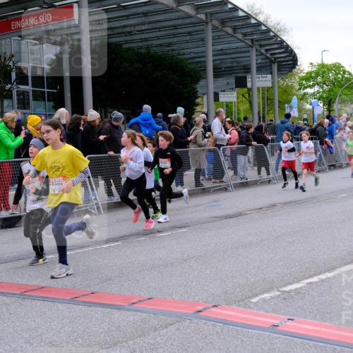 25.04.2026 - Das Zehntel Tim E. http://msf.ph/oto/9569084 25.04.2026 08:56:10 Ziel 1229, 1257, 1376, 1511, 1521, 1583, 1590, 1625, 1683, 1691, 1758, 1765, 1956, 2233, 2326, 2484, 2491, 2501, 2513, 2528, 2778, 2808, 2857, 2864, 3048, 3484, 3491, 3494, 3498, 3530, 3552, 3560, 3579, 3683, 3685, 3688, 3714, 3788, 3946, 4008 meine-sportfotos.de