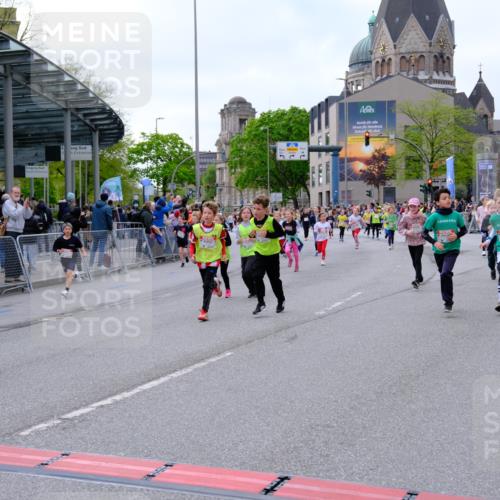 25.04.2026 - Das Zehntel Tim E. http://msf.ph/oto/9569100 25.04.2026 08:56:15 Ziel 1141, 1152, 1229, 1357, 1376, 1583, 1590, 1625, 1683, 1691, 2233, 2237, 2239, 2259, 2484, 2501, 2513, 2515, 2517, 2528, 2778, 2857, 2858, 2860, 2862, 2864, 3052, 3140, 3156, 3367, 3375, 3393, 3484, 3491, 3494, 3530, 3552, 3560, 3579, 3685, 3688, 3714, 3784, 3788, 3930 meine-sportfotos.de