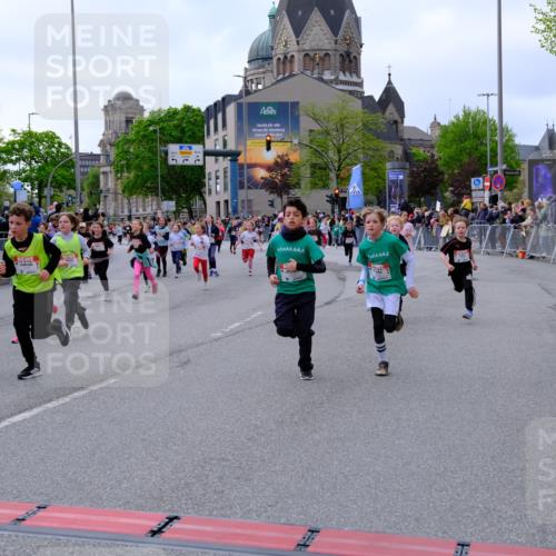 25.04.2026 - Das Zehntel Tim E. http://msf.ph/oto/9569102 25.04.2026 08:56:15 Ziel 1141, 1152, 1229, 1357, 1376, 1583, 1590, 1625, 1683, 1691, 2233, 2237, 2239, 2259, 2484, 2501, 2513, 2515, 2517, 2528, 2778, 2857, 2858, 2860, 2862, 2864, 3052, 3140, 3156, 3367, 3375, 3393, 3484, 3491, 3494, 3530, 3552, 3560, 3579, 3685, 3688, 3714, 3784, 3788, 3930 meine-sportfotos.de