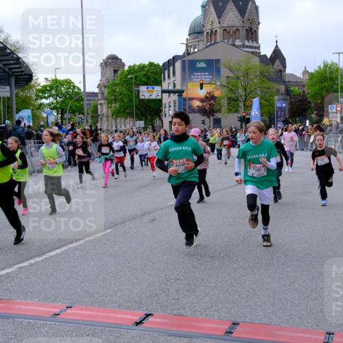 25.04.2026 - Das Zehntel Tim E. http://msf.ph/oto/9569106 25.04.2026 08:56:16 Ziel 1141, 1152, 1170, 1229, 1357, 1376, 1583, 1590, 1683, 1691, 2233, 2237, 2239, 2259, 2484, 2501, 2513, 2515, 2517, 2528, 2778, 2857, 2858, 2860, 2862, 2864, 3052, 3140, 3156, 3367, 3375, 3393, 3484, 3491, 3494, 3530, 3552, 3560, 3579, 3688, 3714, 3784, 3788, 3930 meine-sportfotos.de