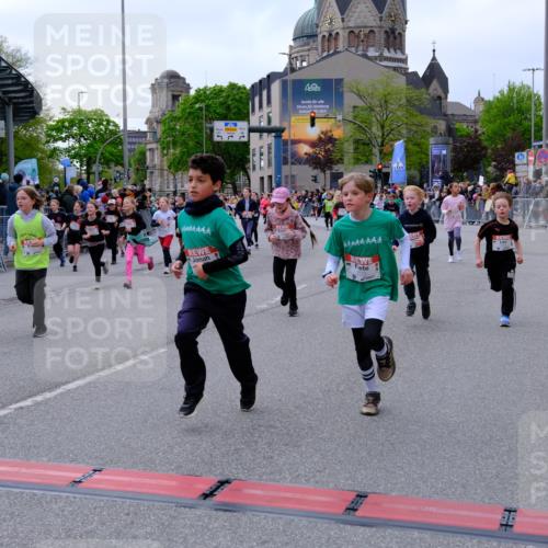 25.04.2026 - Das Zehntel Tim E. http://msf.ph/oto/9569109 25.04.2026 08:56:16 Ziel 1141, 1152, 1170, 1229, 1357, 1376, 1583, 1590, 1683, 1691, 2233, 2237, 2239, 2259, 2484, 2501, 2513, 2515, 2517, 2528, 2778, 2857, 2858, 2860, 2862, 2864, 3052, 3140, 3156, 3367, 3375, 3393, 3484, 3491, 3494, 3530, 3552, 3560, 3579, 3688, 3714, 3784, 3788, 3930 meine-sportfotos.de