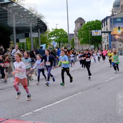 25.04.2026 - Das Zehntel Tim E. http://msf.ph/oto/9569122 25.04.2026 08:56:20 Ziel 1141, 1152, 1170, 1229, 1357, 1376, 1561, 1583, 1590, 1804, 1814, 1854, 1905, 2233, 2237, 2239, 2259, 2270, 2292, 2294, 2336, 2501, 2513, 2515, 2517, 2528, 2708, 2715, 2857, 2858, 2860, 2862, 2864, 3052, 3138, 3140, 3156, 3274, 3367, 3369, 3375, 3393, 3688, 3714, 3784, 3930, 4016, 4061, 4062 meine-sportfotos.de