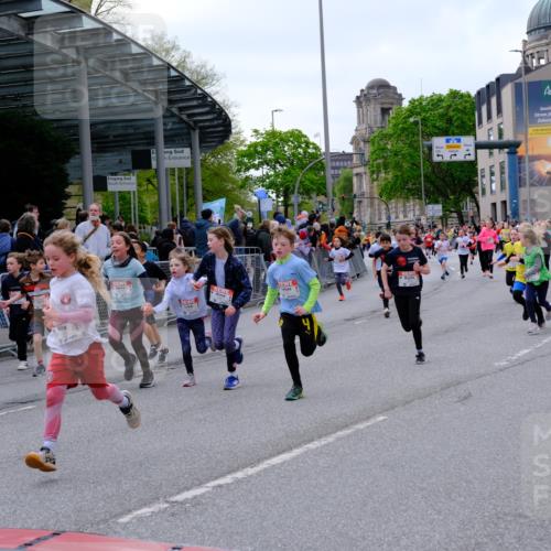 25.04.2026 - Das Zehntel Tim E. http://msf.ph/oto/9569123 25.04.2026 08:56:20 Ziel 1141, 1152, 1170, 1229, 1357, 1376, 1561, 1583, 1590, 1804, 1814, 1854, 1905, 2233, 2237, 2239, 2259, 2270, 2292, 2294, 2336, 2501, 2513, 2515, 2517, 2528, 2708, 2715, 2857, 2858, 2860, 2862, 2864, 3052, 3138, 3140, 3156, 3274, 3367, 3369, 3375, 3393, 3688, 3714, 3784, 3930, 4016, 4061, 4062 meine-sportfotos.de