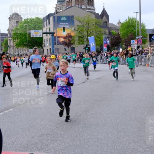 25.04.2026 - Das Zehntel Tim E. http://msf.ph/oto/9569147 25.04.2026 08:56:25 Ziel 1170, 1204, 1206, 1262, 1322, 1329, 1357, 1561, 1713, 1804, 1814, 1833, 1854, 1905, 2239, 2259, 2270, 2274, 2292, 2294, 2336, 2399, 2443, 2571, 2708, 2715, 2858, 2860, 2862, 3047, 3052, 3068, 3138, 3274, 3367, 3369, 3375, 3393, 3420, 3439, 3453, 3495, 3556, 3566, 3784, 3930, 4016, 4061, 4062 meine-sportfotos.de