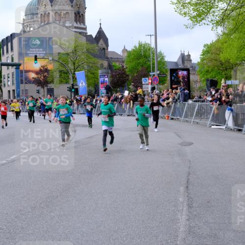 25.04.2026 - Das Zehntel Tim E. http://msf.ph/oto/9569152 25.04.2026 08:56:26 Ziel 1170, 1204, 1206, 1262, 1322, 1329, 1357, 1561, 1713, 1804, 1814, 1833, 1854, 1905, 2259, 2270, 2274, 2292, 2294, 2336, 2399, 2443, 2571, 2708, 2715, 2858, 2860, 2862, 3047, 3052, 3068, 3138, 3274, 3367, 3369, 3375, 3420, 3439, 3453, 3495, 3556, 3566, 3784, 4016, 4061, 4062 meine-sportfotos.de