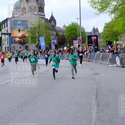 25.04.2026 - Das Zehntel Tim E. http://msf.ph/oto/9569153 25.04.2026 08:56:26 Ziel 1170, 1204, 1206, 1262, 1322, 1329, 1357, 1561, 1713, 1804, 1814, 1833, 1854, 1905, 2259, 2270, 2274, 2292, 2294, 2336, 2399, 2443, 2571, 2708, 2715, 2858, 2860, 2862, 3047, 3052, 3068, 3138, 3274, 3367, 3369, 3375, 3420, 3439, 3453, 3495, 3556, 3566, 3784, 4016, 4061, 4062 meine-sportfotos.de
