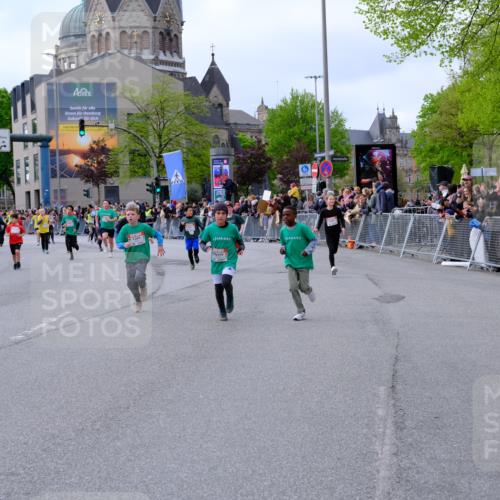25.04.2026 - Das Zehntel Tim E. http://msf.ph/oto/9569154 25.04.2026 08:56:26 Ziel 1170, 1204, 1206, 1262, 1322, 1329, 1357, 1561, 1713, 1804, 1814, 1833, 1854, 1905, 2259, 2270, 2274, 2292, 2294, 2336, 2399, 2443, 2571, 2708, 2715, 2858, 2860, 2862, 3047, 3052, 3068, 3138, 3274, 3367, 3369, 3375, 3420, 3439, 3453, 3495, 3556, 3566, 3784, 4016, 4061, 4062 meine-sportfotos.de