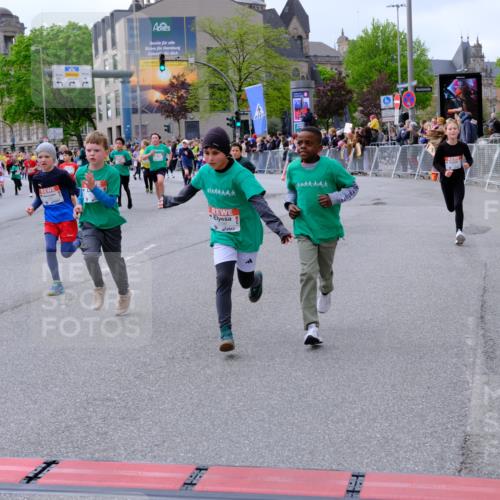 25.04.2026 - Das Zehntel Tim E. http://msf.ph/oto/9569158 25.04.2026 08:56:28 Ziel 1170, 1204, 1206, 1262, 1322, 1329, 1561, 1713, 1804, 1814, 1833, 1854, 1905, 2270, 2274, 2292, 2294, 2336, 2399, 2443, 2512, 2522, 2563, 2571, 2708, 2715, 3047, 3068, 3138, 3274, 3369, 3420, 3439, 3453, 3495, 3556, 3566, 4016, 4061, 4062 meine-sportfotos.de