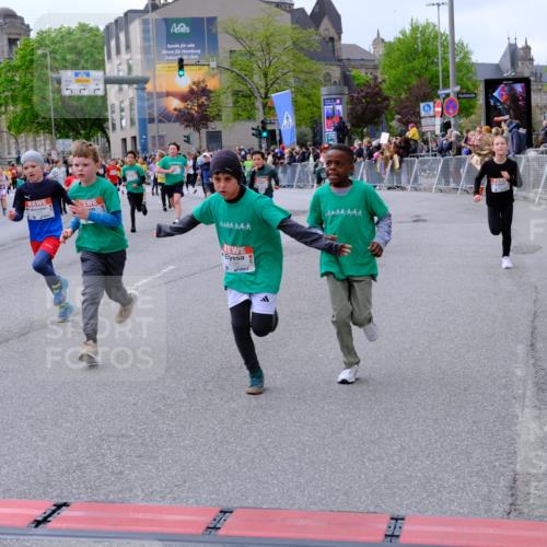 25.04.2026 - Das Zehntel Tim E. http://msf.ph/oto/9569159 25.04.2026 08:56:28 Ziel 1170, 1204, 1206, 1262, 1322, 1329, 1561, 1713, 1804, 1814, 1833, 1854, 1905, 2270, 2274, 2292, 2294, 2336, 2399, 2443, 2512, 2522, 2563, 2571, 2708, 2715, 3047, 3068, 3138, 3274, 3369, 3420, 3439, 3453, 3495, 3556, 3566, 4016, 4061, 4062 meine-sportfotos.de