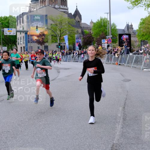 25.04.2026 - Das Zehntel Tim E. http://msf.ph/oto/9569163 25.04.2026 08:56:29 Ziel 1204, 1206, 1262, 1322, 1329, 1561, 1713, 1804, 1814, 1833, 1854, 1905, 2247, 2270, 2274, 2292, 2294, 2336, 2399, 2443, 2512, 2522, 2563, 2571, 2708, 2715, 2805, 3047, 3068, 3138, 3274, 3369, 3420, 3439, 3453, 3495, 3556, 3566, 4016, 4061, 4062 meine-sportfotos.de