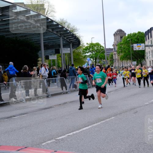 25.04.2026 - Das Zehntel Tim E. http://msf.ph/oto/9569167 25.04.2026 08:56:31 Ziel 1204, 1206, 1262, 1322, 1329, 1561, 1713, 1814, 1833, 1905, 2247, 2274, 2336, 2399, 2443, 2512, 2522, 2563, 2571, 2708, 2805, 2970, 2979, 3047, 3068, 3138, 3369, 3420, 3439, 3453, 3495, 3556, 3566, 4071 meine-sportfotos.de