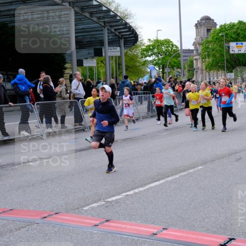 25.04.2026 - Das Zehntel Tim E. http://msf.ph/oto/9569176 25.04.2026 08:56:33 Ziel 1204, 1206, 1262, 1322, 1329, 1557, 1563, 1564, 1566, 1713, 1833, 2076, 2247, 2274, 2399, 2429, 2443, 2512, 2522, 2563, 2571, 2629, 2805, 2970, 2979, 3047, 3068, 3122, 3184, 3197, 3420, 3439, 3453, 3495, 3556, 3566, 4071 meine-sportfotos.de