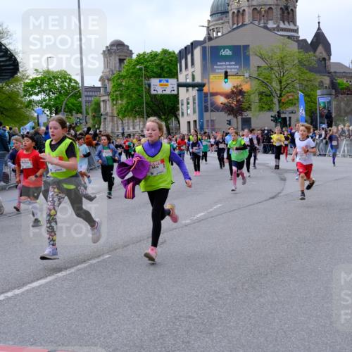 25.04.2026 - Das Zehntel Tim E. http://msf.ph/oto/9569188 25.04.2026 08:56:37 Ziel 1192, 1280, 1322, 1329, 1555, 1557, 1563, 1564, 1566, 1993, 1998, 2076, 2247, 2429, 2512, 2522, 2563, 2629, 2651, 2674, 2805, 2818, 2835, 2970, 2979, 3122, 3184, 3197, 3315, 3420, 3558, 3577, 4071 meine-sportfotos.de