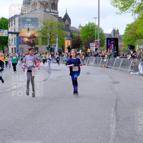 25.04.2026 - Das Zehntel Tim E. http://msf.ph/oto/9569231 25.04.2026 08:56:44 Ziel 1085, 1192, 1259, 1280, 1290, 1292, 1299, 1318, 1397, 1555, 1557, 1563, 1564, 1566, 1734, 1993, 1998, 2076, 2253, 2393, 2429, 2435, 2438, 2523, 2537, 2621, 2629, 2651, 2674, 2799, 2802, 2816, 2818, 2835, 3122, 3184, 3193, 3197, 3315, 3444, 3558, 3577, 3966, 3972 meine-sportfotos.de
