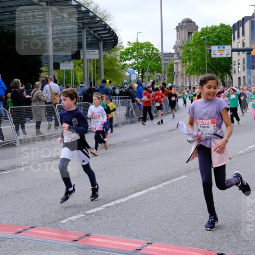 25.04.2026 - Das Zehntel Tim E. http://msf.ph/oto/9569240 25.04.2026 08:56:46 Ziel 1085, 1192, 1259, 1280, 1290, 1292, 1299, 1313, 1318, 1397, 1555, 1734, 1993, 1998, 2253, 2393, 2405, 2435, 2438, 2462, 2480, 2523, 2537, 2621, 2651, 2674, 2710, 2747, 2749, 2799, 2802, 2816, 2818, 2835, 2951, 3193, 3315, 3444, 3558, 3577, 3657, 3904, 3966, 3972 meine-sportfotos.de