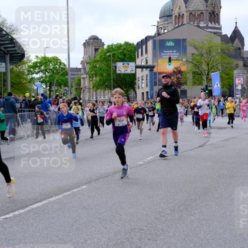 25.04.2026 - Das Zehntel Tim E. http://msf.ph/oto/9569285 25.04.2026 08:56:56 Ziel 1088, 1182, 1196, 1313, 1338, 1468, 1747, 1763, 1815, 1826, 1991, 2020, 2026, 2038, 2070, 2073, 2165, 2311, 2405, 2436, 2444, 2446, 2462, 2479, 2480, 2523, 2537, 2664, 2710, 2747, 2749, 2908, 2941, 2951, 2953, 2963, 3005, 3029, 3038, 3064, 3195, 3254, 3515, 3657, 3730, 3755, 3812, 3884, 3887, 3904, 3939, 4033, 4034 meine-sportfotos.de
