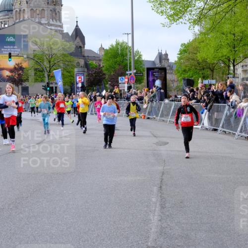 25.04.2026 - Das Zehntel Tim E. http://msf.ph/oto/9569293 25.04.2026 08:56:58 Ziel 1088, 1182, 1191, 1196, 1313, 1338, 1468, 1573, 1580, 1747, 1763, 1815, 1820, 1826, 1924, 1946, 1986, 1991, 2020, 2026, 2038, 2070, 2073, 2165, 2311, 2405, 2436, 2444, 2446, 2479, 2486, 2583, 2664, 2734, 2737, 2749, 2852, 2908, 2941, 2951, 2953, 2963, 3005, 3029, 3038, 3064, 3195, 3211, 3254, 3456, 3515, 3655, 3660, 3730, 3755, 3812, 3884, 3887, 3904, 3939, 4018, 4033, 4034, 4056, 4064, 4065 meine-sportfotos.de