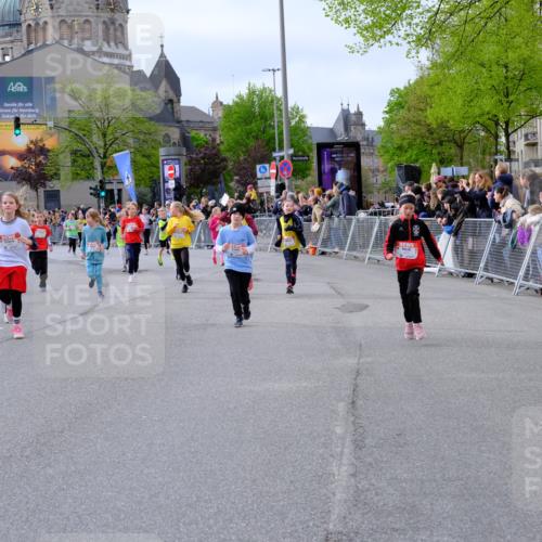 25.04.2026 - Das Zehntel Tim E. http://msf.ph/oto/9569295 25.04.2026 08:56:58 Ziel 1088, 1182, 1191, 1196, 1313, 1338, 1468, 1573, 1580, 1747, 1763, 1815, 1820, 1826, 1924, 1946, 1986, 1991, 2020, 2026, 2038, 2070, 2073, 2165, 2311, 2405, 2436, 2444, 2446, 2479, 2486, 2583, 2664, 2734, 2737, 2749, 2852, 2908, 2941, 2951, 2953, 2963, 3005, 3029, 3038, 3064, 3195, 3211, 3254, 3456, 3515, 3655, 3660, 3730, 3755, 3812, 3884, 3887, 3904, 3939, 4018, 4033, 4034, 4056, 4064, 4065 meine-sportfotos.de