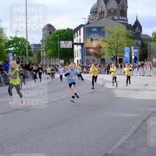 25.04.2026 - Das Zehntel Tim E. http://msf.ph/oto/9569325 25.04.2026 08:57:10 Ziel 1035, 1052, 1075, 1176, 1188, 1189, 1191, 1271, 1339, 1556, 1573, 1579, 1580, 1582, 1585, 1654, 1909, 1924, 1946, 1965, 1986, 2028, 2205, 2258, 2486, 2538, 2550, 2562, 2753, 2755, 2762, 2819, 2917, 2920, 2921, 3226, 3256, 3324, 3456, 3666, 3705, 3758, 3938, 3944, 4064, 4065, 4072 meine-sportfotos.de