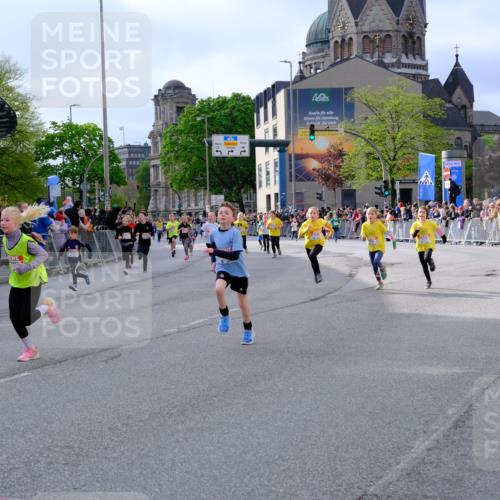 25.04.2026 - Das Zehntel Tim E. http://msf.ph/oto/9569327 25.04.2026 08:57:11 Ziel 1035, 1052, 1075, 1176, 1188, 1189, 1271, 1339, 1556, 1579, 1582, 1585, 1654, 1909, 1965, 2028, 2205, 2258, 2538, 2550, 2562, 2753, 2755, 2762, 2819, 2917, 2920, 2921, 3226, 3256, 3324, 3581, 3666, 3705, 3758, 3938, 3944, 4072 meine-sportfotos.de