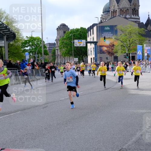 25.04.2026 - Das Zehntel Tim E. http://msf.ph/oto/9569329 25.04.2026 08:57:11 Ziel 1035, 1052, 1075, 1176, 1188, 1189, 1271, 1339, 1556, 1579, 1582, 1585, 1654, 1909, 1965, 2028, 2205, 2258, 2538, 2550, 2562, 2753, 2755, 2762, 2819, 2917, 2920, 2921, 3226, 3256, 3324, 3581, 3666, 3705, 3758, 3938, 3944, 4072 meine-sportfotos.de