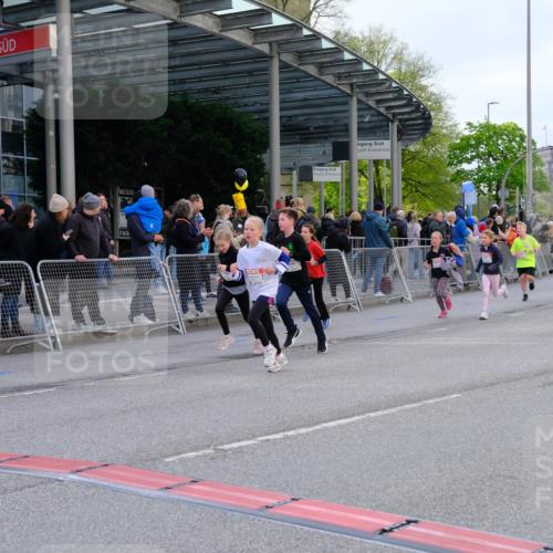 25.04.2026 - Das Zehntel Tim E. http://msf.ph/oto/9569342 25.04.2026 08:57:15 Ziel 1176, 1188, 1244, 1255, 1556, 1571, 1582, 1585, 1588, 1654, 1674, 1725, 1741, 1748, 1895, 1896, 1909, 2028, 2205, 2489, 2538, 2550, 2662, 2753, 2755, 2762, 2917, 3226, 3256, 3324, 3581, 3666, 3705, 3758, 3944 meine-sportfotos.de
