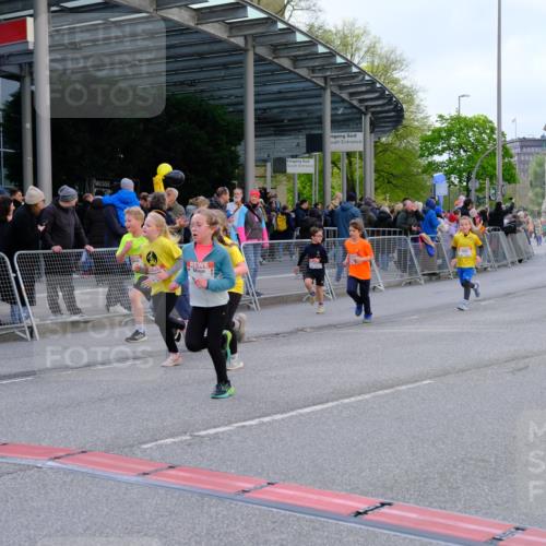 25.04.2026 - Das Zehntel Tim E. http://msf.ph/oto/9569360 25.04.2026 08:57:18 Ziel 1188, 1244, 1255, 1571, 1585, 1588, 1674, 1725, 1741, 1748, 1895, 1896, 1909, 1951, 2216, 2489, 2538, 2550, 2662, 2753, 2755, 2762, 3226, 3256, 3581, 3591, 3705, 3758, 3846, 3855 meine-sportfotos.de
