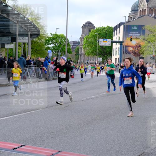 25.04.2026 - Das Zehntel Tim E. http://msf.ph/oto/9569364 25.04.2026 08:57:19 Ziel 1244, 1255, 1571, 1588, 1674, 1725, 1741, 1748, 1895, 1896, 1909, 1951, 2216, 2489, 2538, 2550, 2662, 2753, 2755, 2762, 3160, 3226, 3256, 3581, 3591, 3705, 3758, 3846, 3855 meine-sportfotos.de
