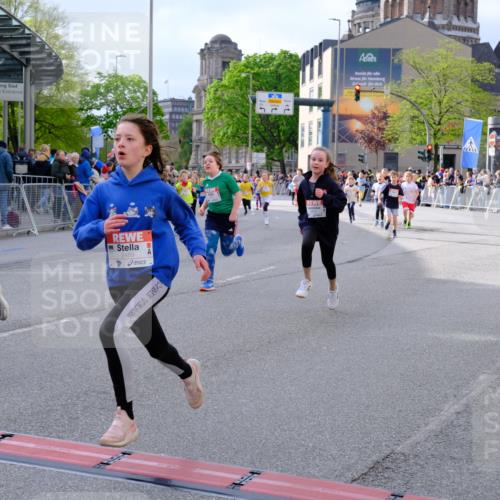 25.04.2026 - Das Zehntel Tim E. http://msf.ph/oto/9569366 25.04.2026 08:57:20 Ziel 1244, 1255, 1571, 1588, 1674, 1725, 1741, 1748, 1895, 1896, 1909, 1951, 1961, 1988, 2216, 2477, 2489, 2662, 2753, 2755, 2762, 3160, 3581, 3591, 3705, 3846, 3855 meine-sportfotos.de