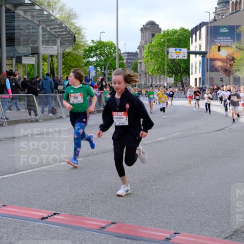 25.04.2026 - Das Zehntel Tim E. http://msf.ph/oto/9569370 25.04.2026 08:57:21 Ziel 1244, 1255, 1571, 1588, 1668, 1674, 1725, 1741, 1748, 1895, 1896, 1951, 1961, 1967, 1988, 2216, 2477, 2489, 2662, 3160, 3473, 3499, 3581, 3591, 3705, 3846, 3855, 3898 meine-sportfotos.de
