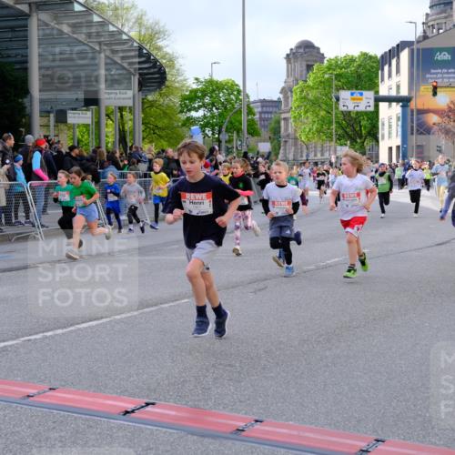 25.04.2026 - Das Zehntel Tim E. http://msf.ph/oto/9569375 25.04.2026 08:57:25 Ziel 1244, 1255, 1455, 1571, 1588, 1668, 1673, 1674, 1748, 1754, 1757, 1895, 1896, 1938, 1951, 1961, 1967, 1972, 1988, 2216, 2280, 2416, 2477, 2489, 2662, 2773, 2790, 3160, 3276, 3344, 3473, 3499, 3591, 3795, 3846, 3855, 3898 meine-sportfotos.de