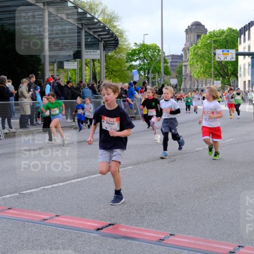 25.04.2026 - Das Zehntel Tim E. http://msf.ph/oto/9569377 25.04.2026 08:57:25 Ziel 1244, 1255, 1455, 1571, 1588, 1668, 1673, 1674, 1748, 1754, 1757, 1895, 1896, 1938, 1951, 1961, 1967, 1972, 1988, 2216, 2280, 2416, 2477, 2489, 2662, 2773, 2790, 3160, 3276, 3344, 3473, 3499, 3591, 3795, 3846, 3855, 3898 meine-sportfotos.de